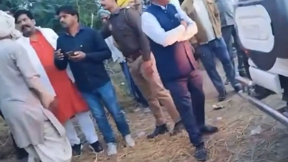 bjp leader slap in sitapur